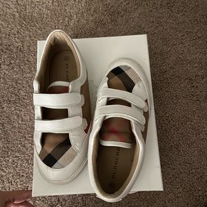 Burberry shoes
